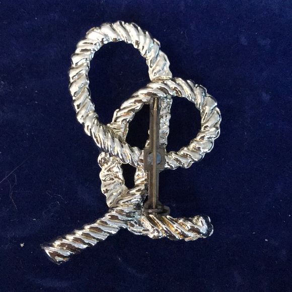 Vintage Gold Metal Pin Brooch Rope Design - Picture 2 of 2